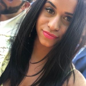 Meet your Posher, Stefania